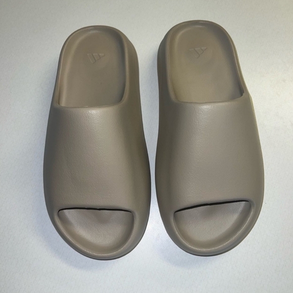 Adidas Yeezy Slide Pure | Size 7 | Brand New (No Box) - Picture 5 of 6